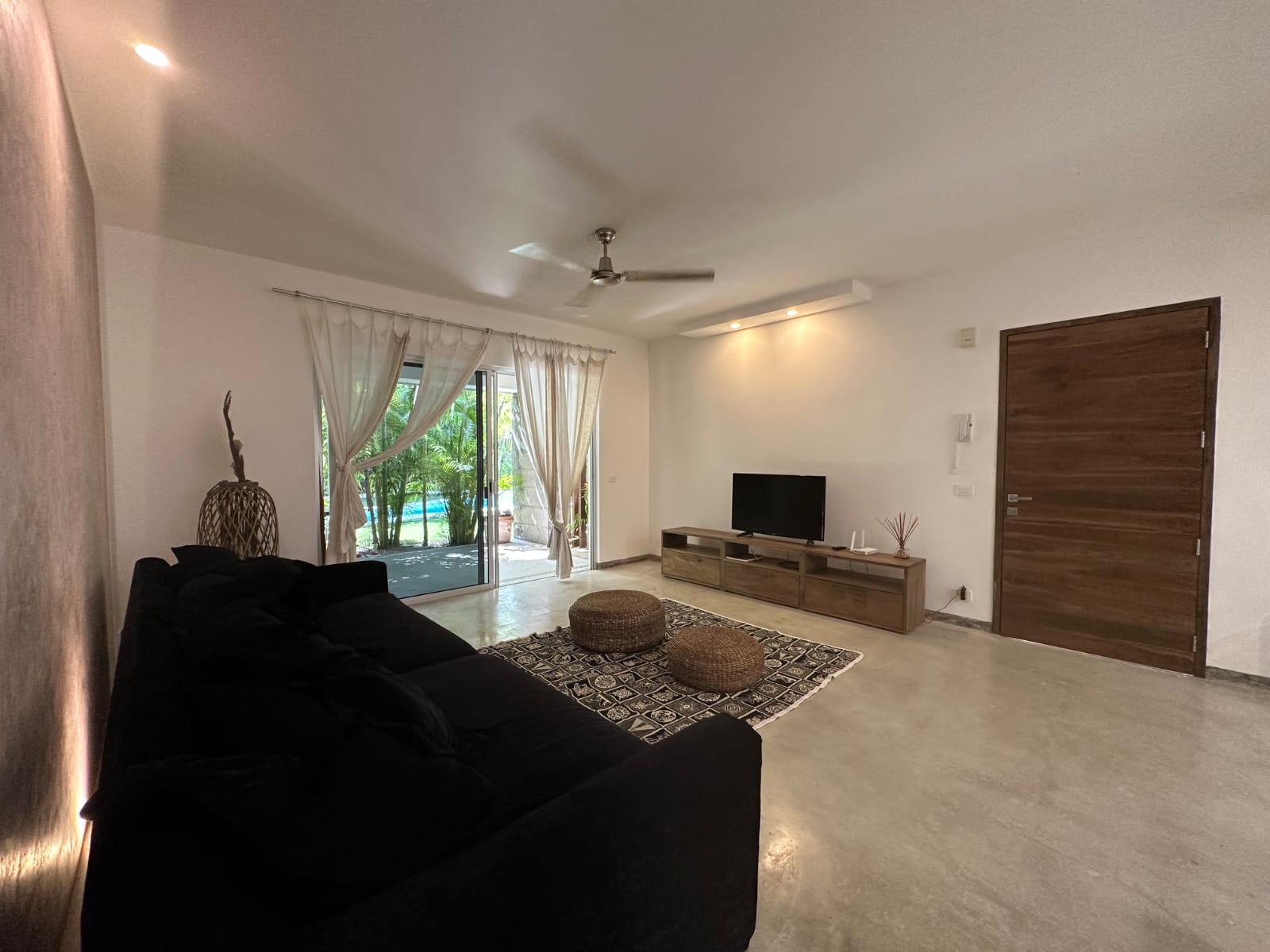 AMPLIO DEPARTAMENTO EN PLANTA BAJA CONDOMINIO XAMAN, EN ALDEA ZAMA — foto 1